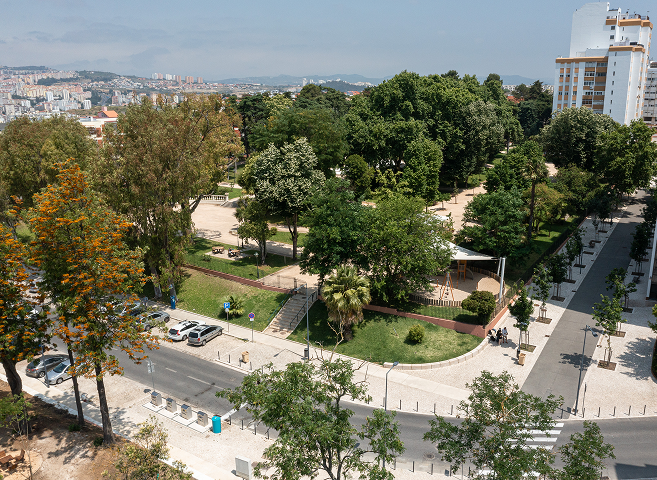 Praça Santa Clara, Lisboa, PT